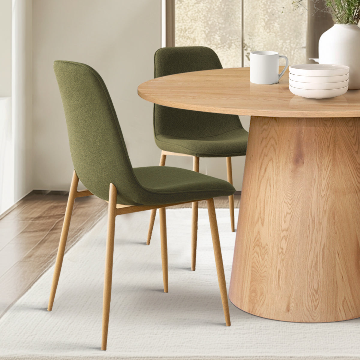 Dwen & Oslo 46" Round Dining Table Set for 4 (5-Piece)