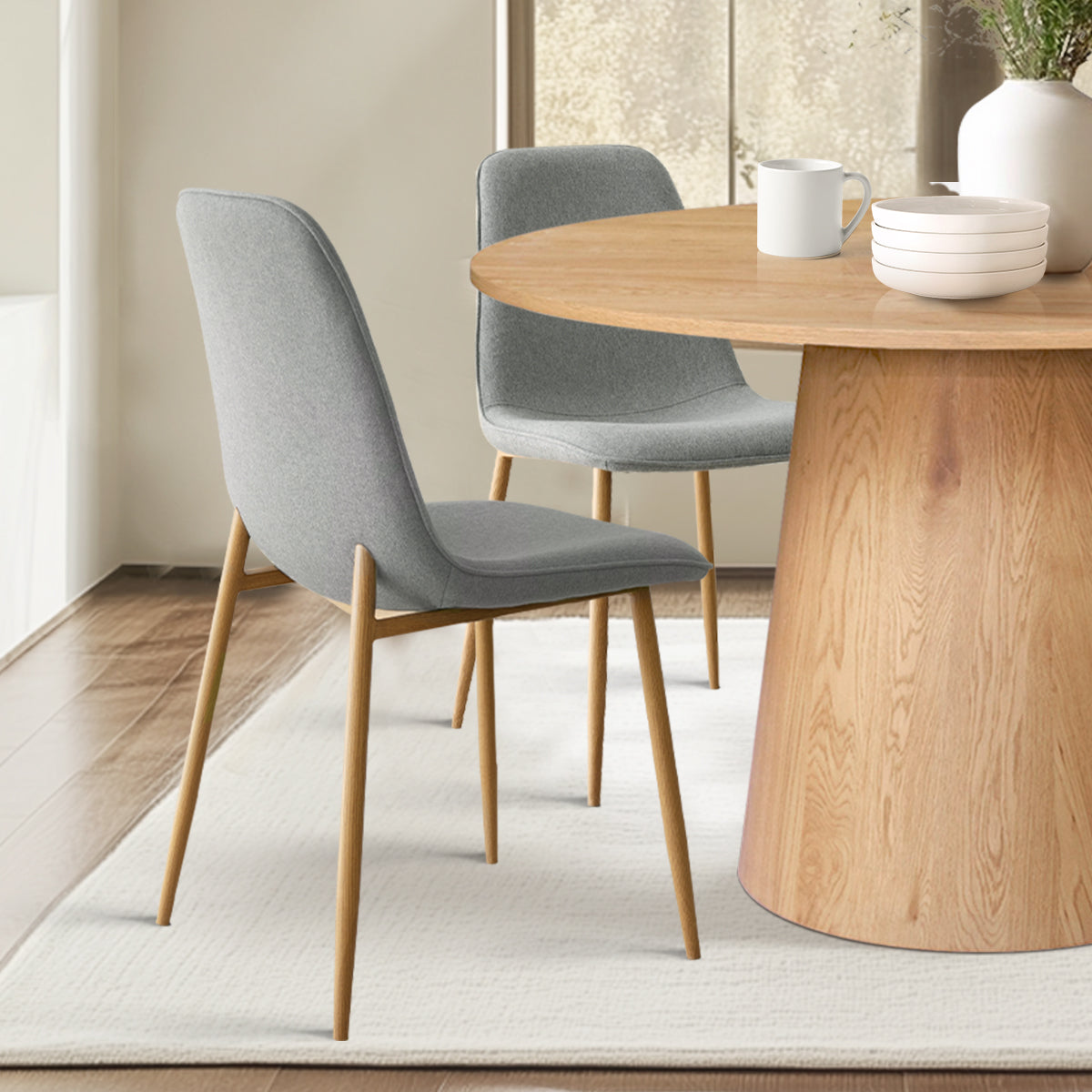 Dwen & Oslo 46" Round Dining Table Set for 4 (5-Piece)