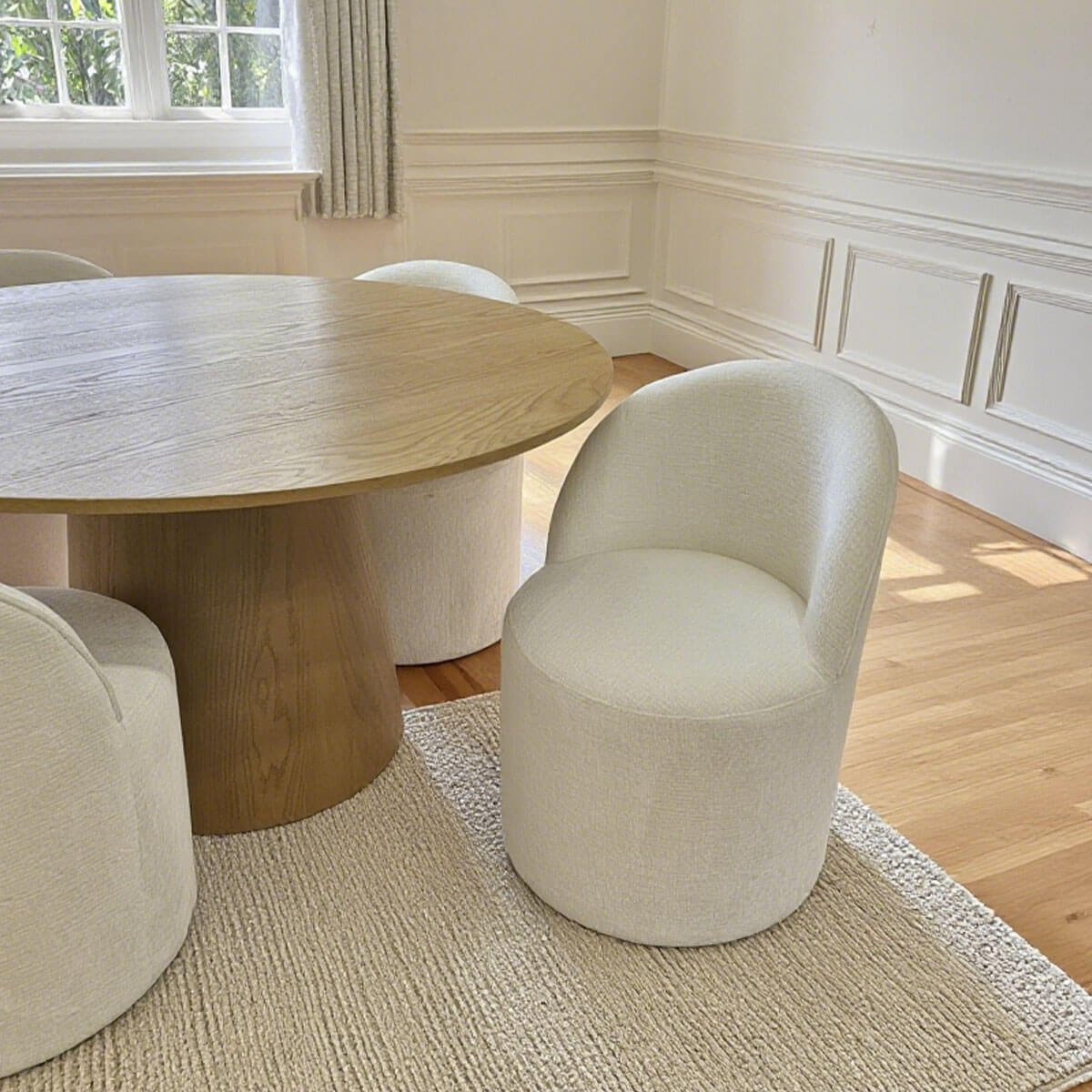 Doris Rolling Upholstered Dining Chair With Castors (1-Piece)