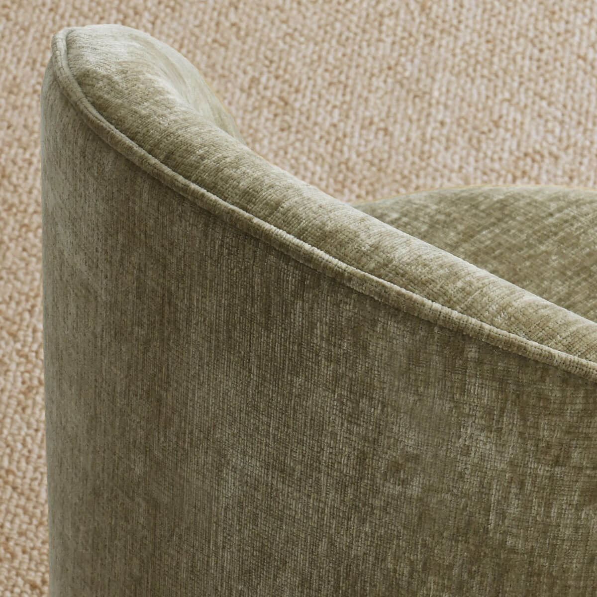 Doris Rolling Upholstered Dining Chair With Castors (1-Piece)