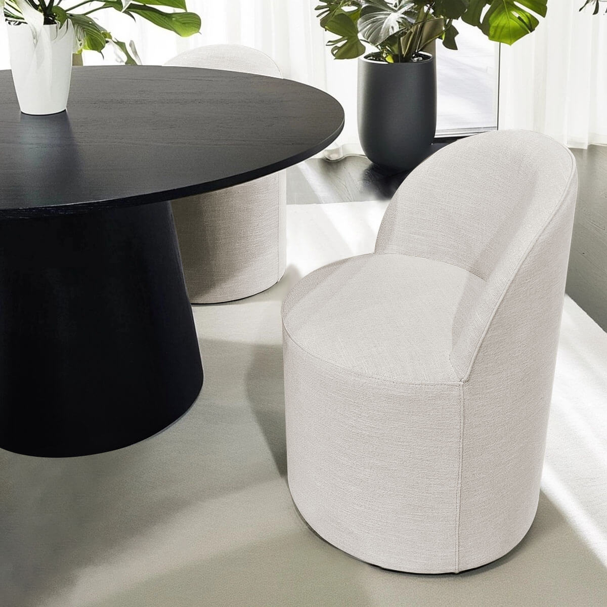 Doris Rolling Upholstered Dining Chair With Castors (1-Piece)