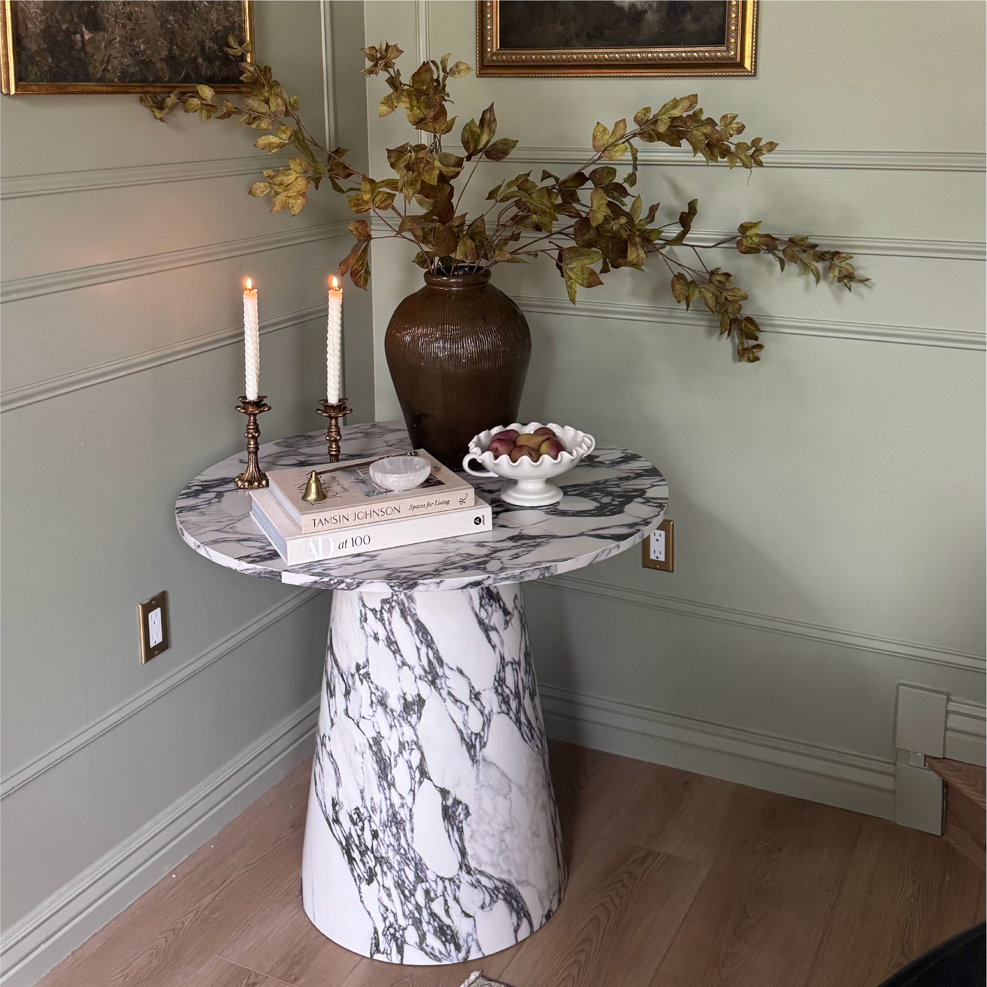 Dwen 35" Modern Faux Marble Round Pedestal Console Table