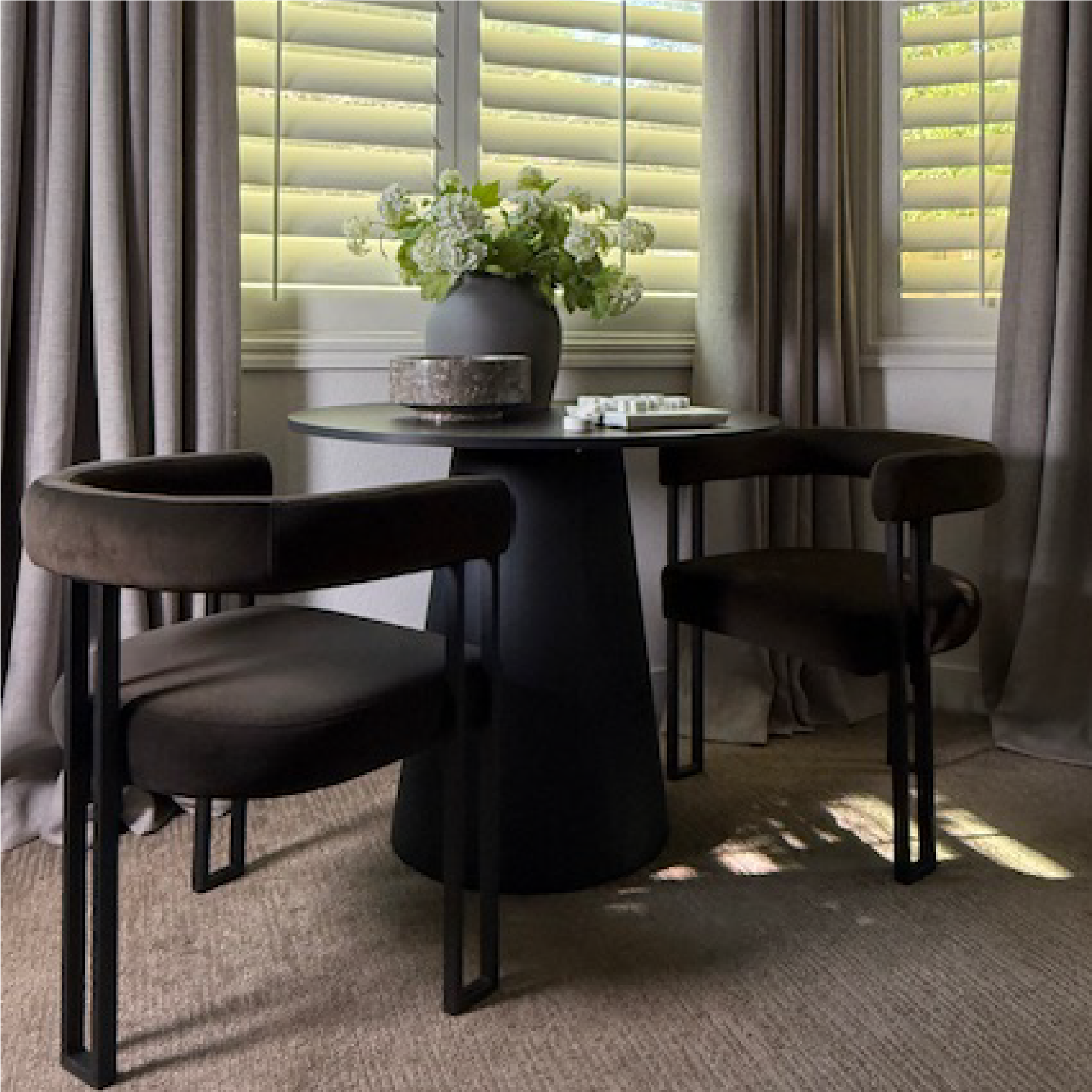 Dwen & Mia 35" Round Black & Velvet Set for 2 (3-Piece)
