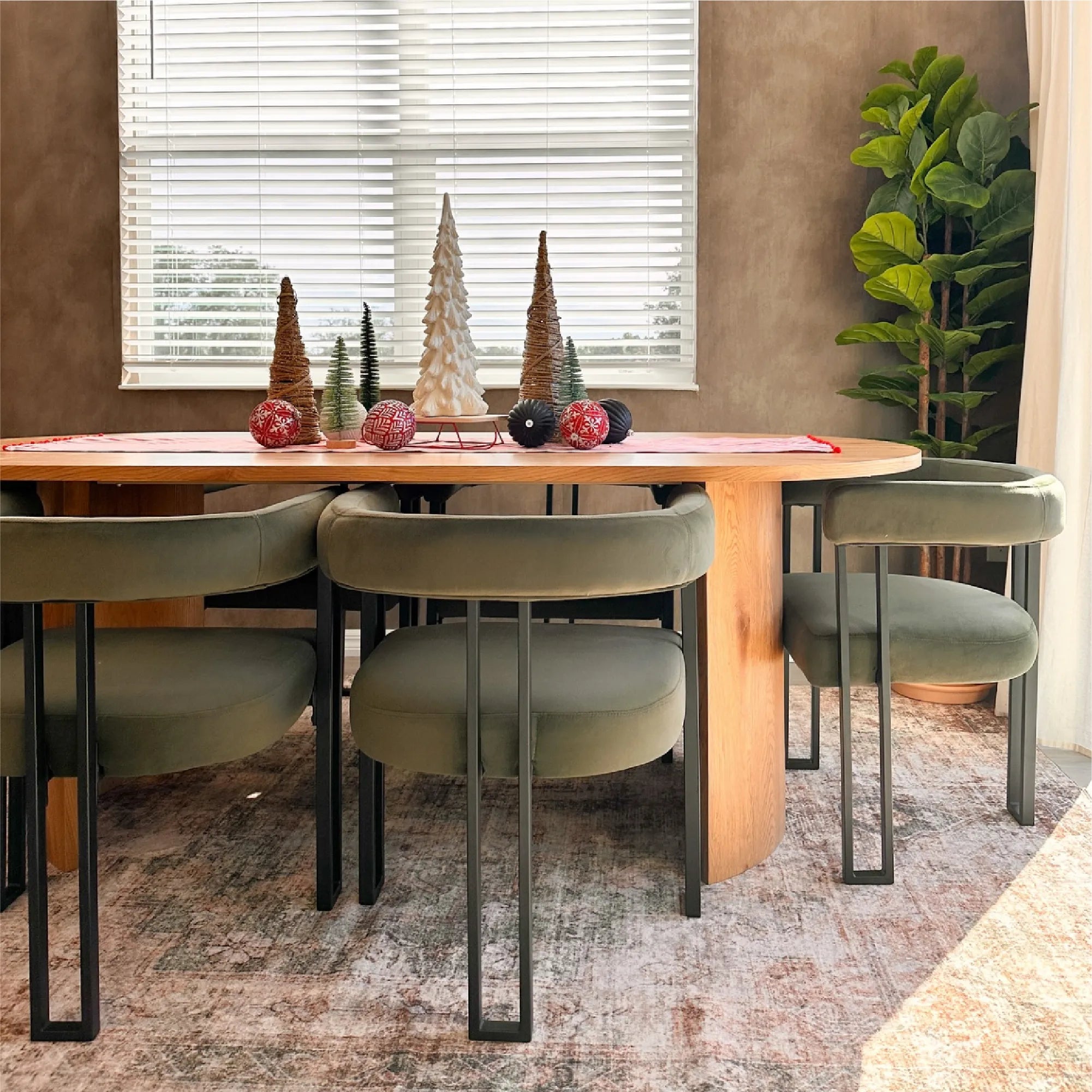 Dwen & Mia 79" Oval Dining Table Set for 6 (7-Piece)