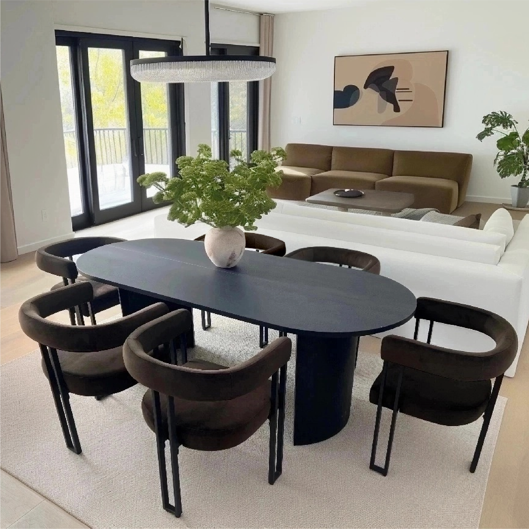Dwen & Mia 79" Velvet Oval Dining Table Set for 6 (7-Piece)