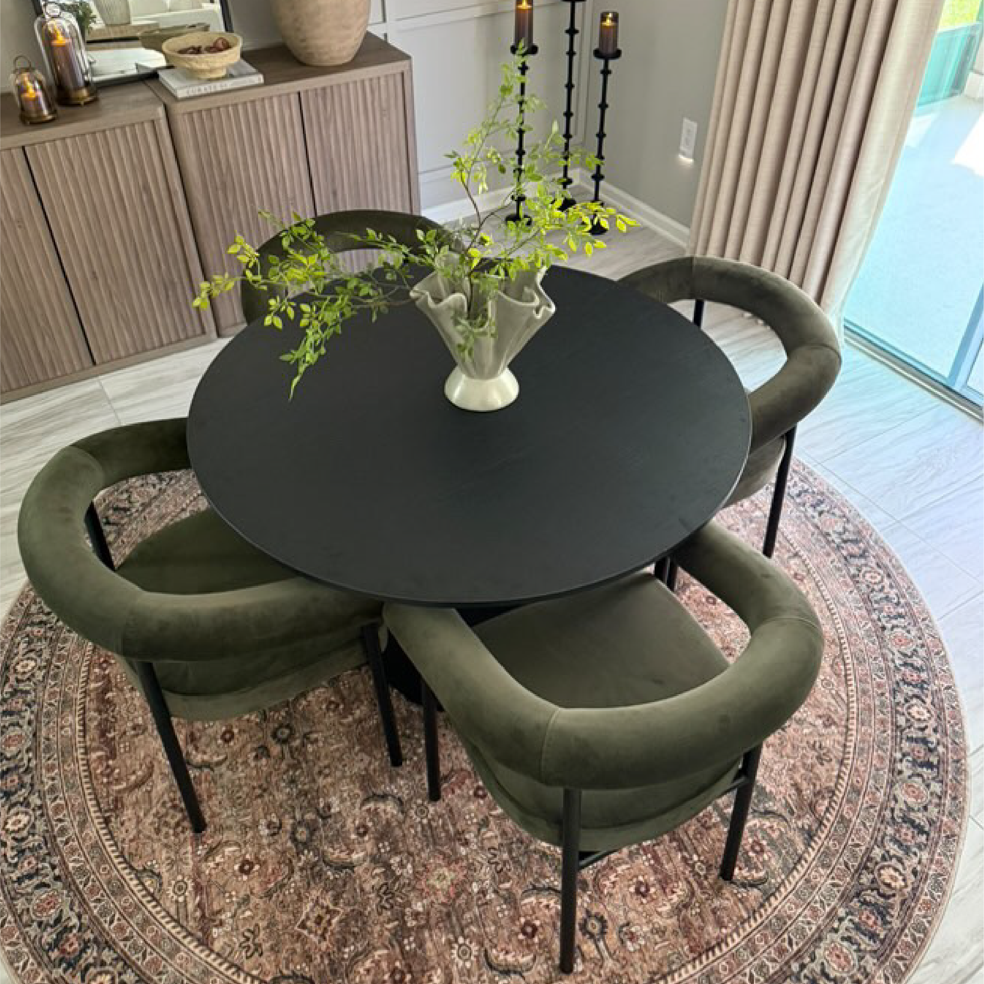Dwen & New York 46" Round Black & Velvet Dining Table Set for 4 (5-Piece)
