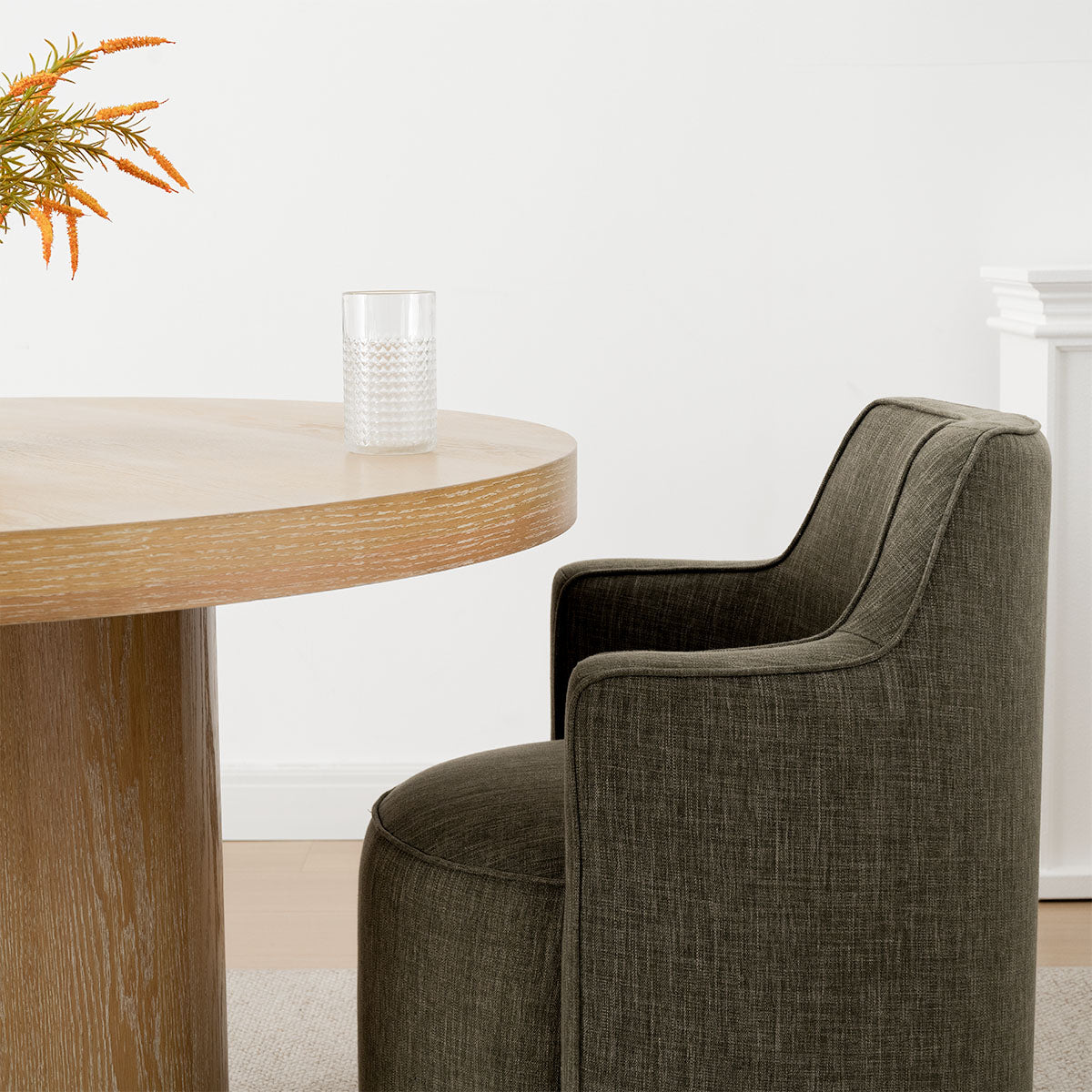 Elon 47" Solid Oak Round Pedestal Dining Table