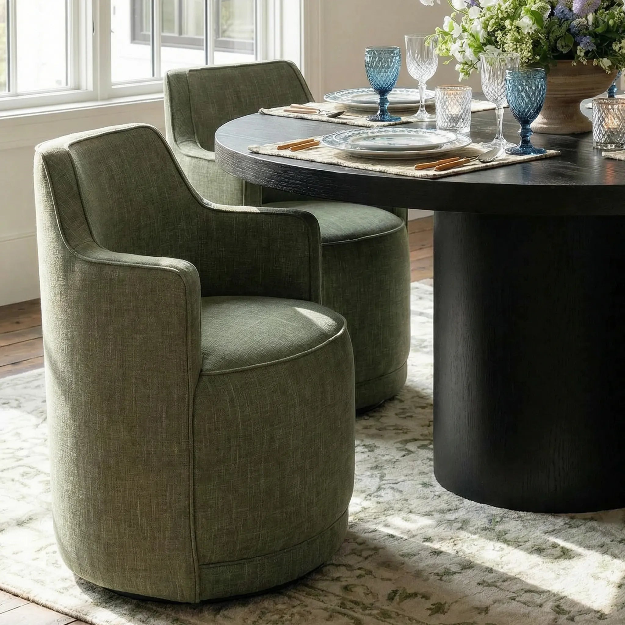 Elon & Yisa 47" Solid Oak Round Linen Pedestal Dining Table Set (5-Piece)