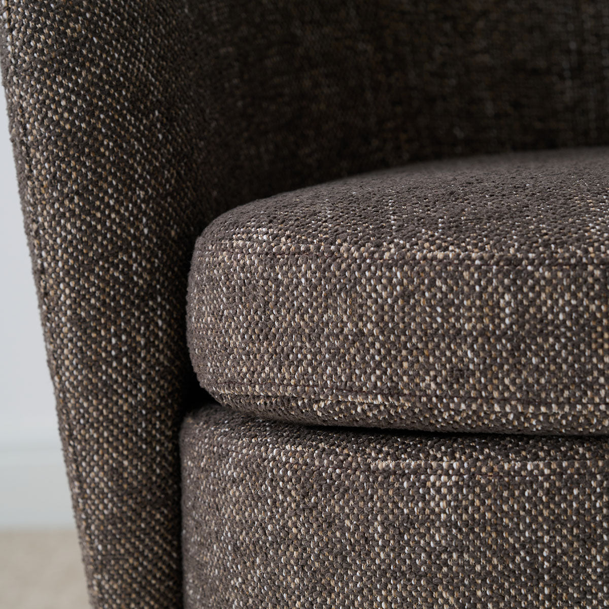 Hera Upholstered Swivel Barrel Chair (1-Piece)