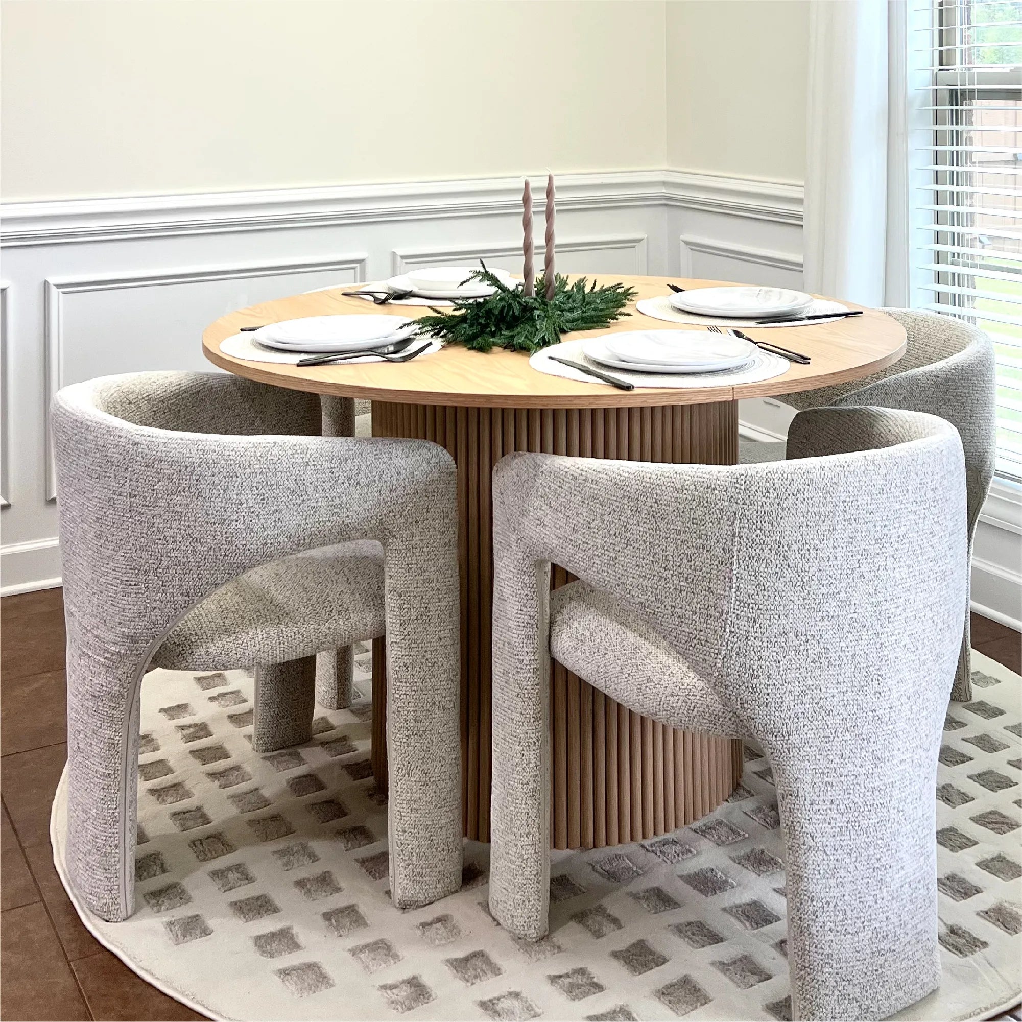 Khloe Modern Chenille Dining Chair with Arms (Set of 4)