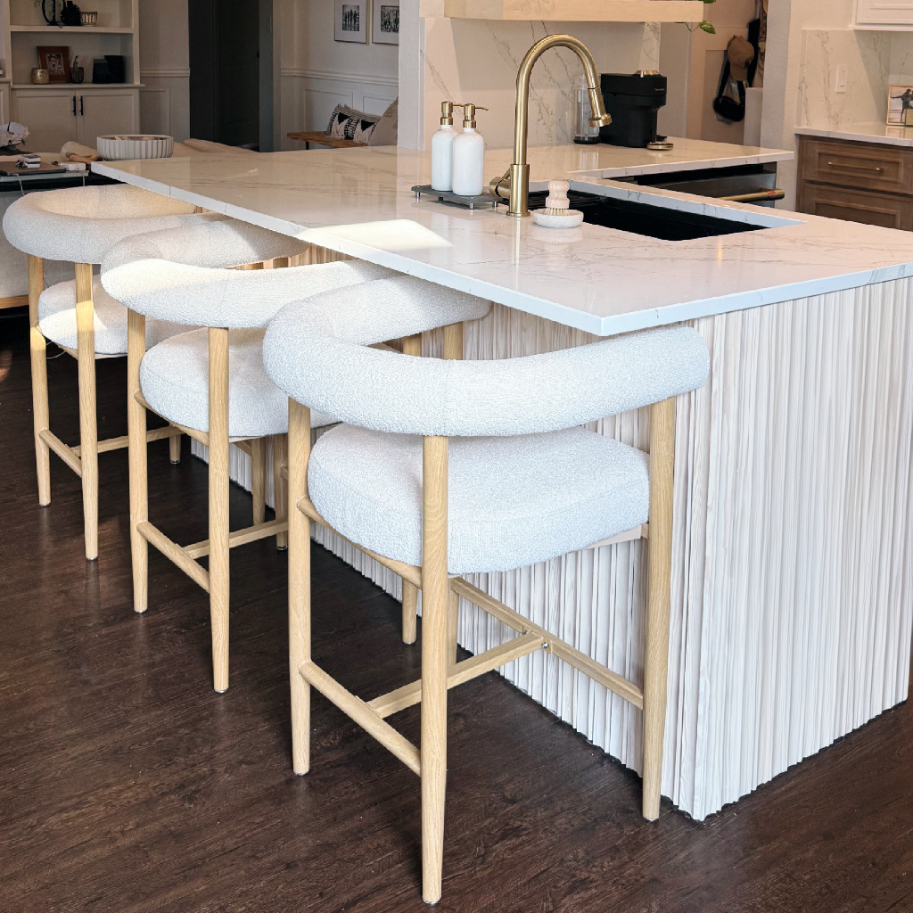 Melbourne 24" Boucle Counter Stool with Arms (1-Piece)