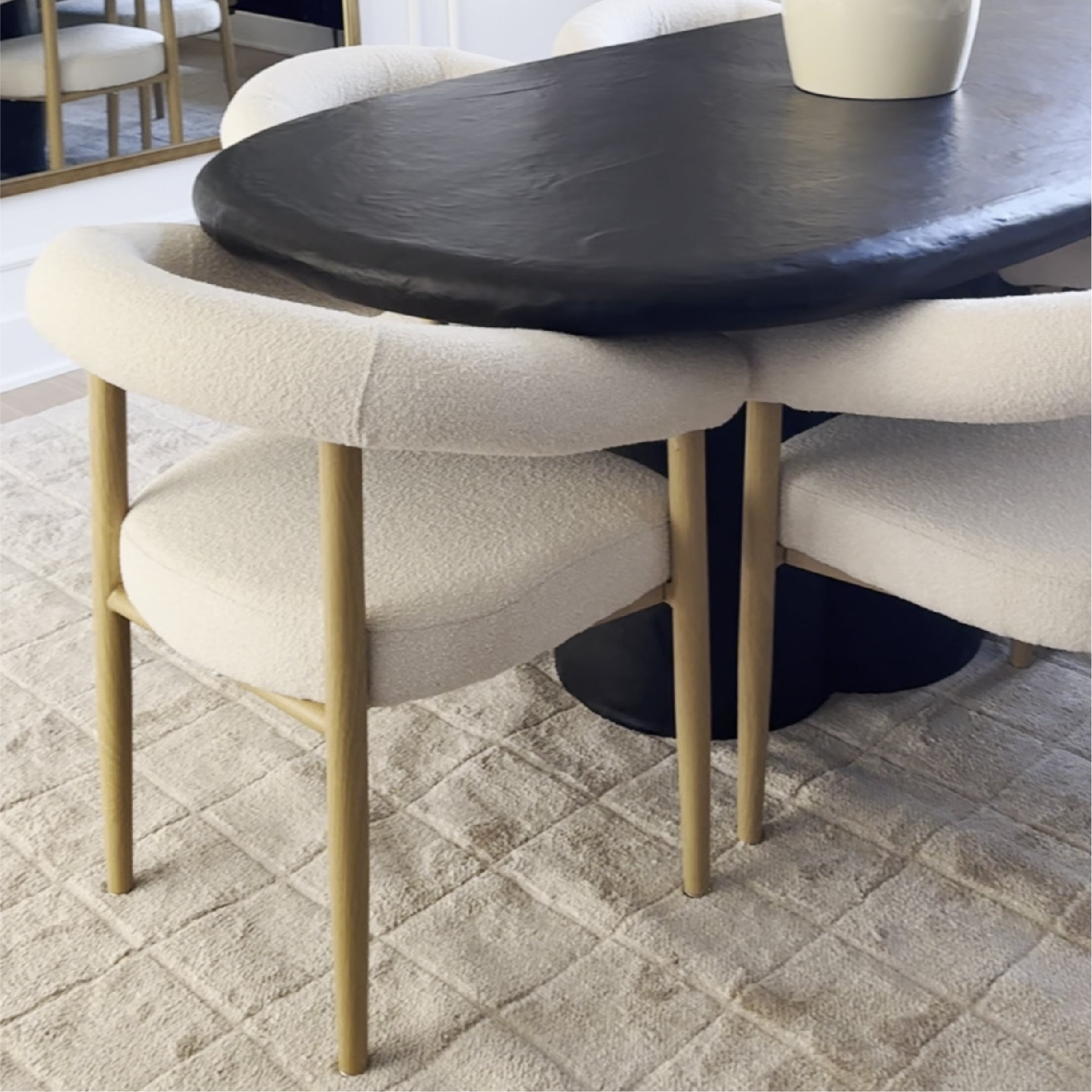 Dwen & Melbourne 46" Round & Boucle Dining Table Set for 4 (5-Piece)