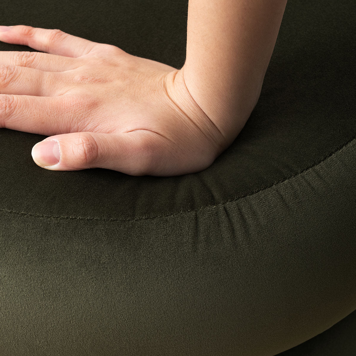 Mellow Modern Round Velvet Ottoman With Storage