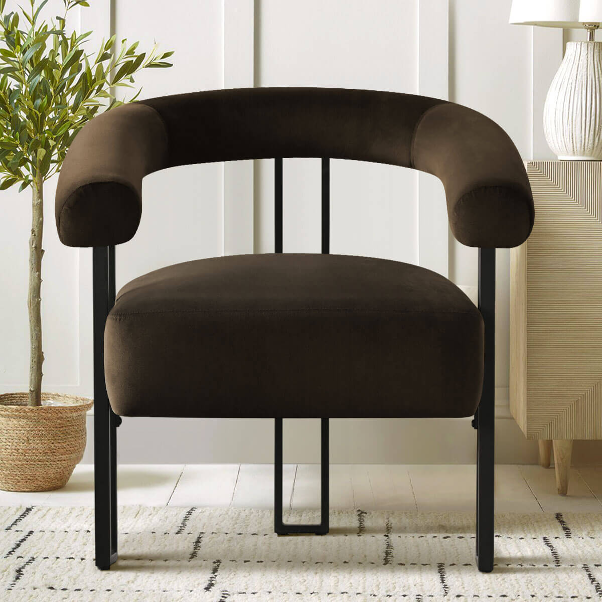 Mia Modern Velvet Accent Chair with Arms (1-Piece)