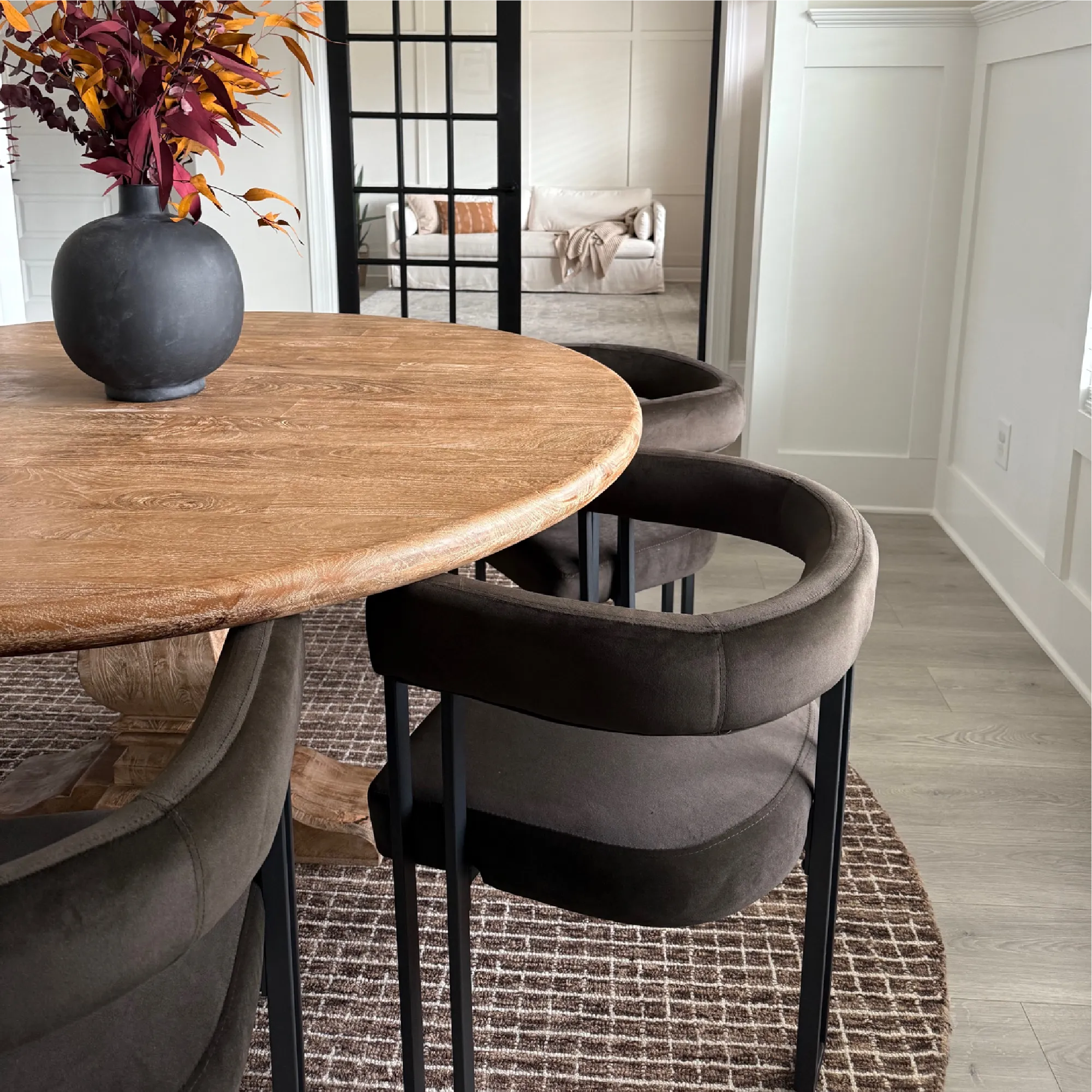 Mia Velvet Dining Chair with Arms (Set of 8)