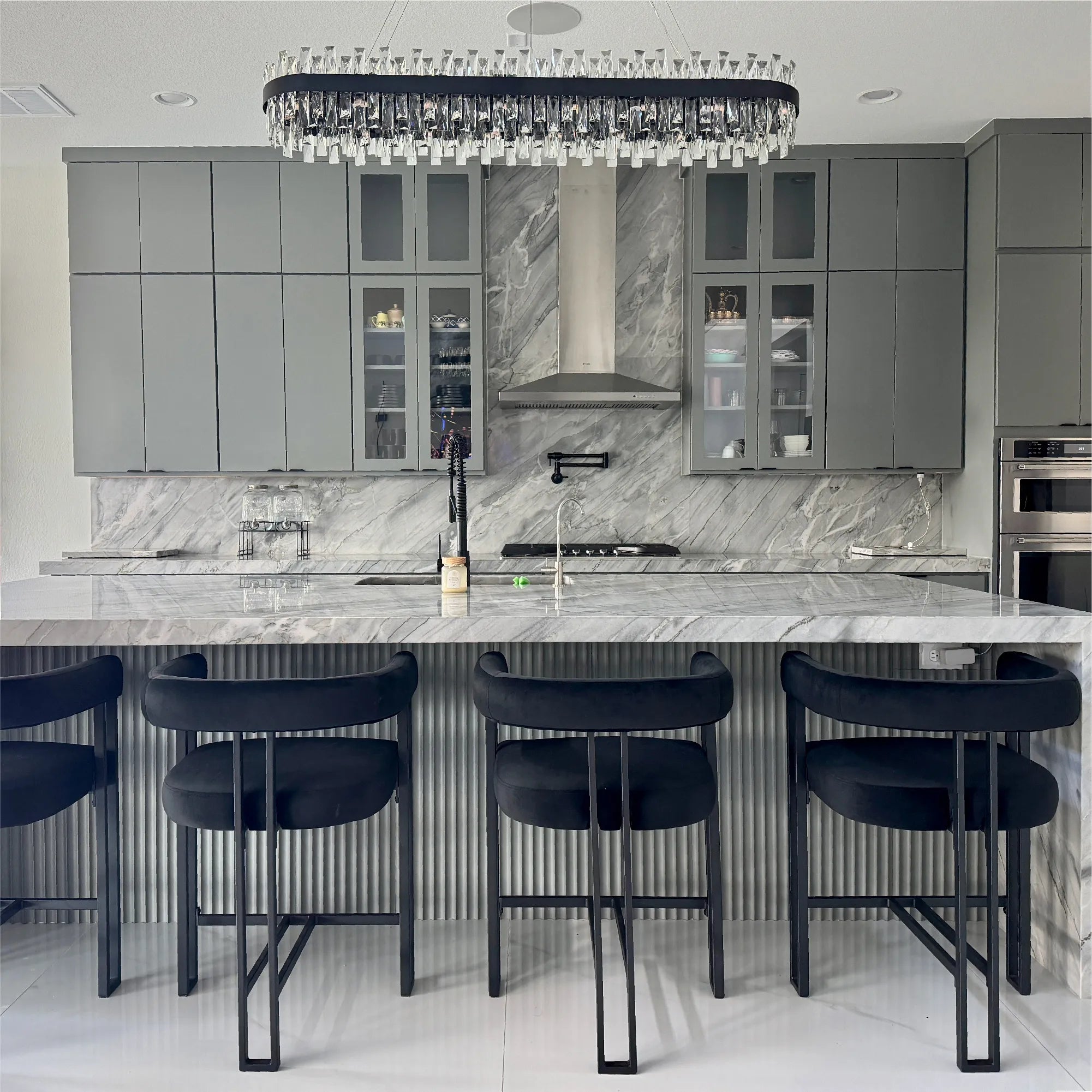 Mia 24" Modern Velvet Counter Stool with Arms (Set of 3)