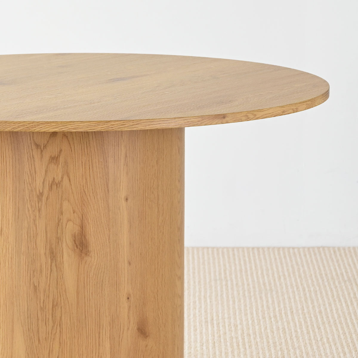 Musk 41.5" Modern Round Dining Table