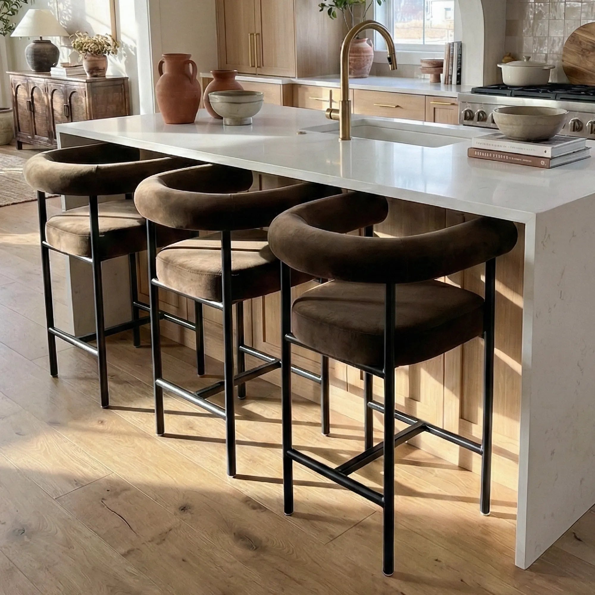 New York 24" Velvet Counter Stool with Arms (1-Piece)