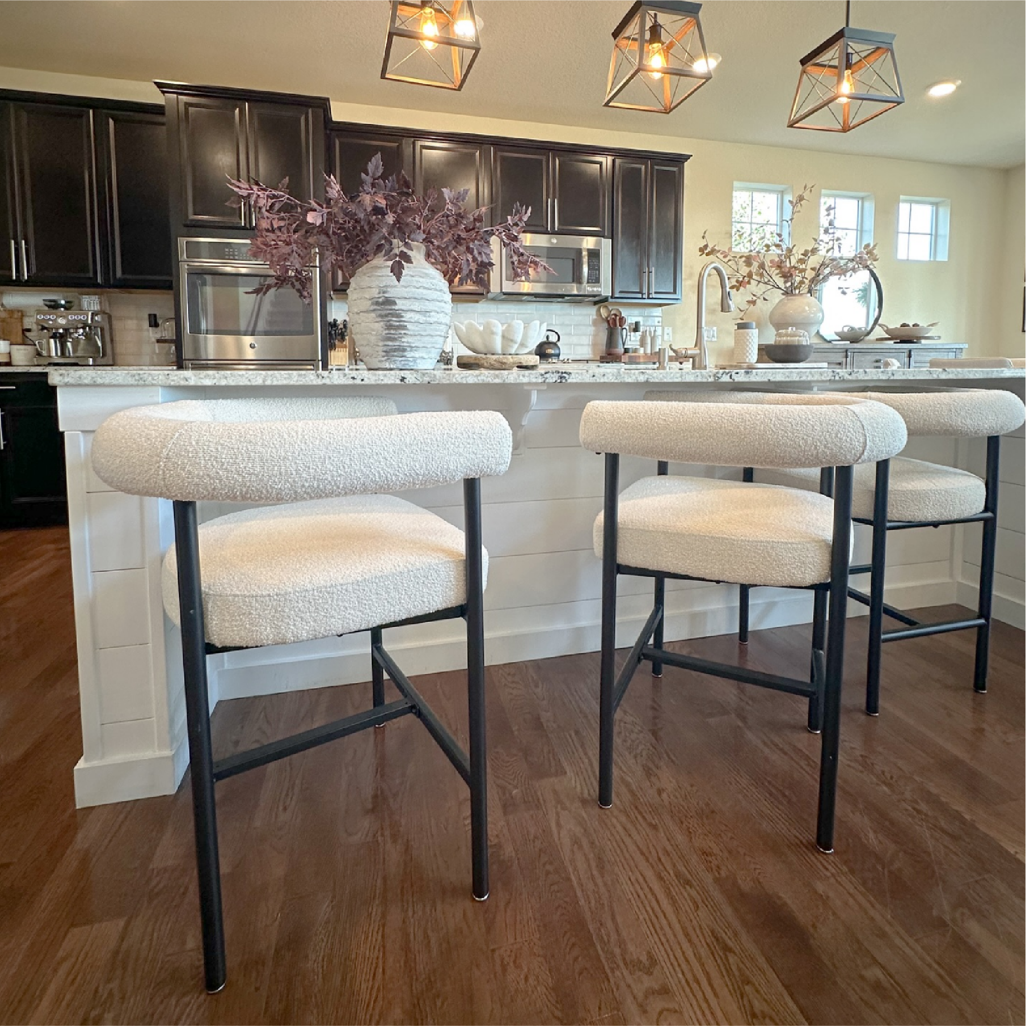 New York 24" Boucle Counter Stool with Arms (Set of 3)