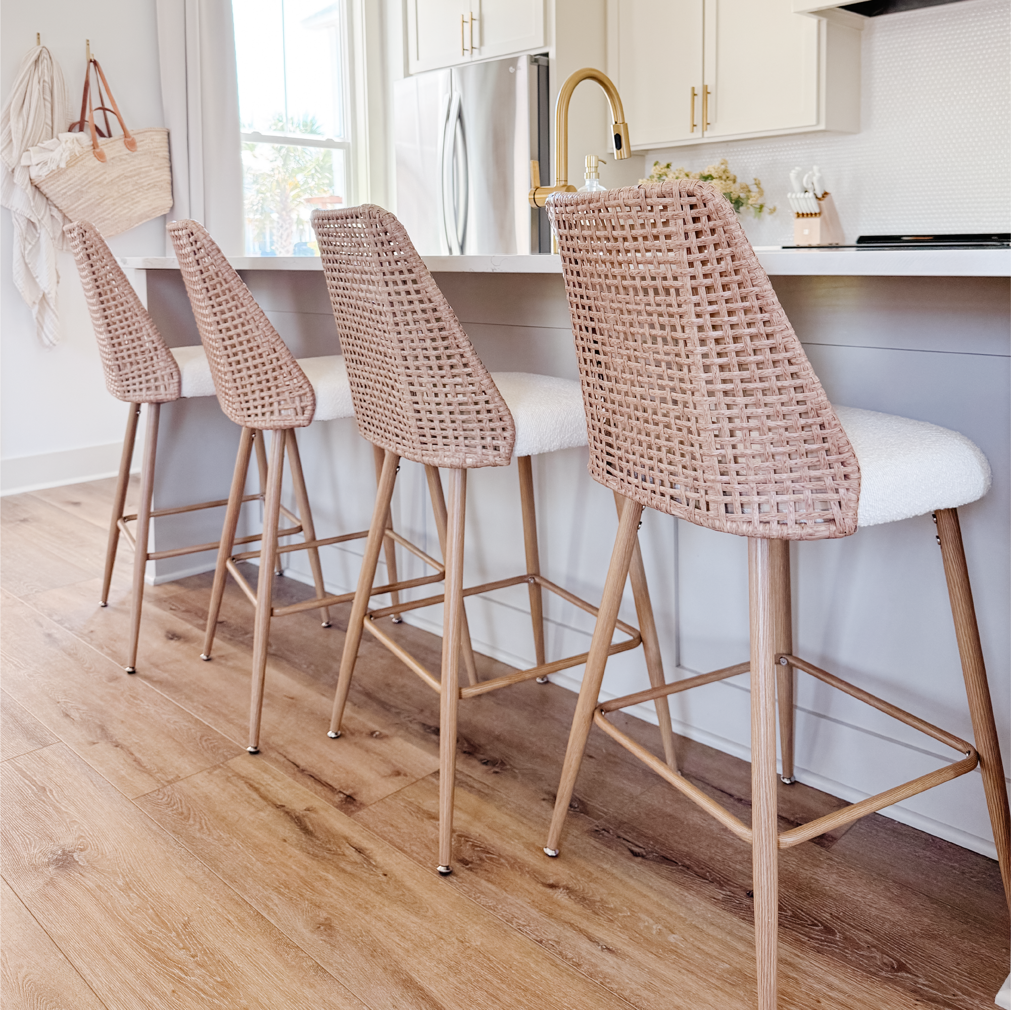 Nice 27" Modern Rattan Upholstered Counter Stool (Set of 4)