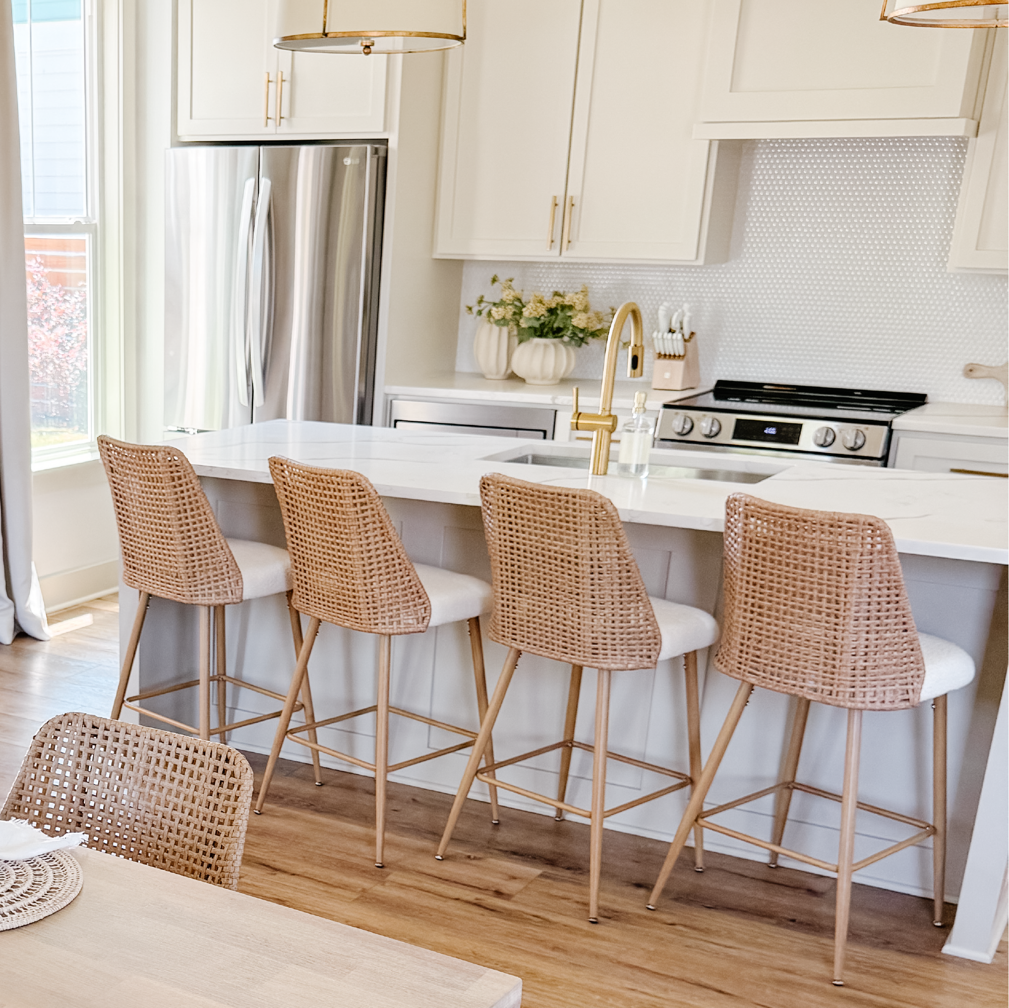 Nice 27" Modern Rattan Upholstered Counter Stool (Set of 4)