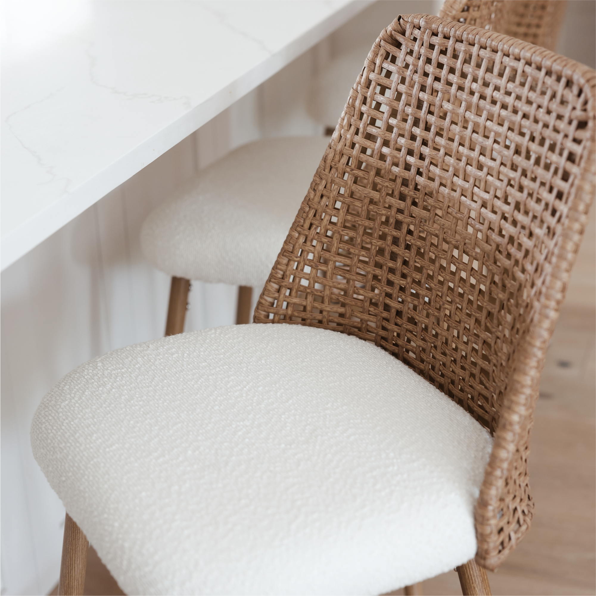 Nice 27" Modern Rattan Upholstered Counter Stool (Set of 4)