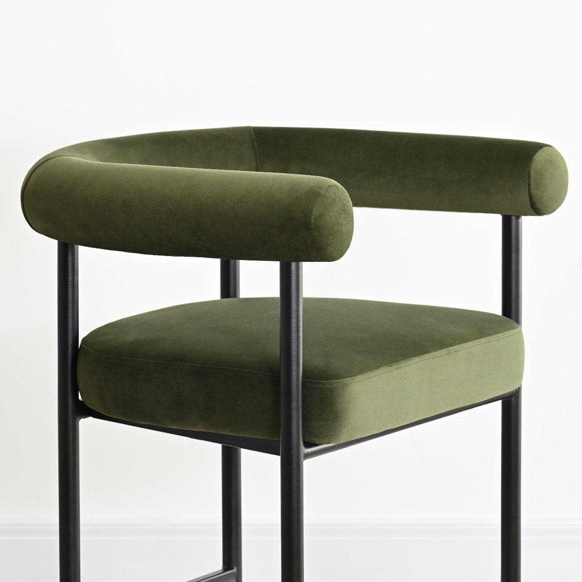 New York 24" Velvet Counter Stool with Arms (Set of 2)