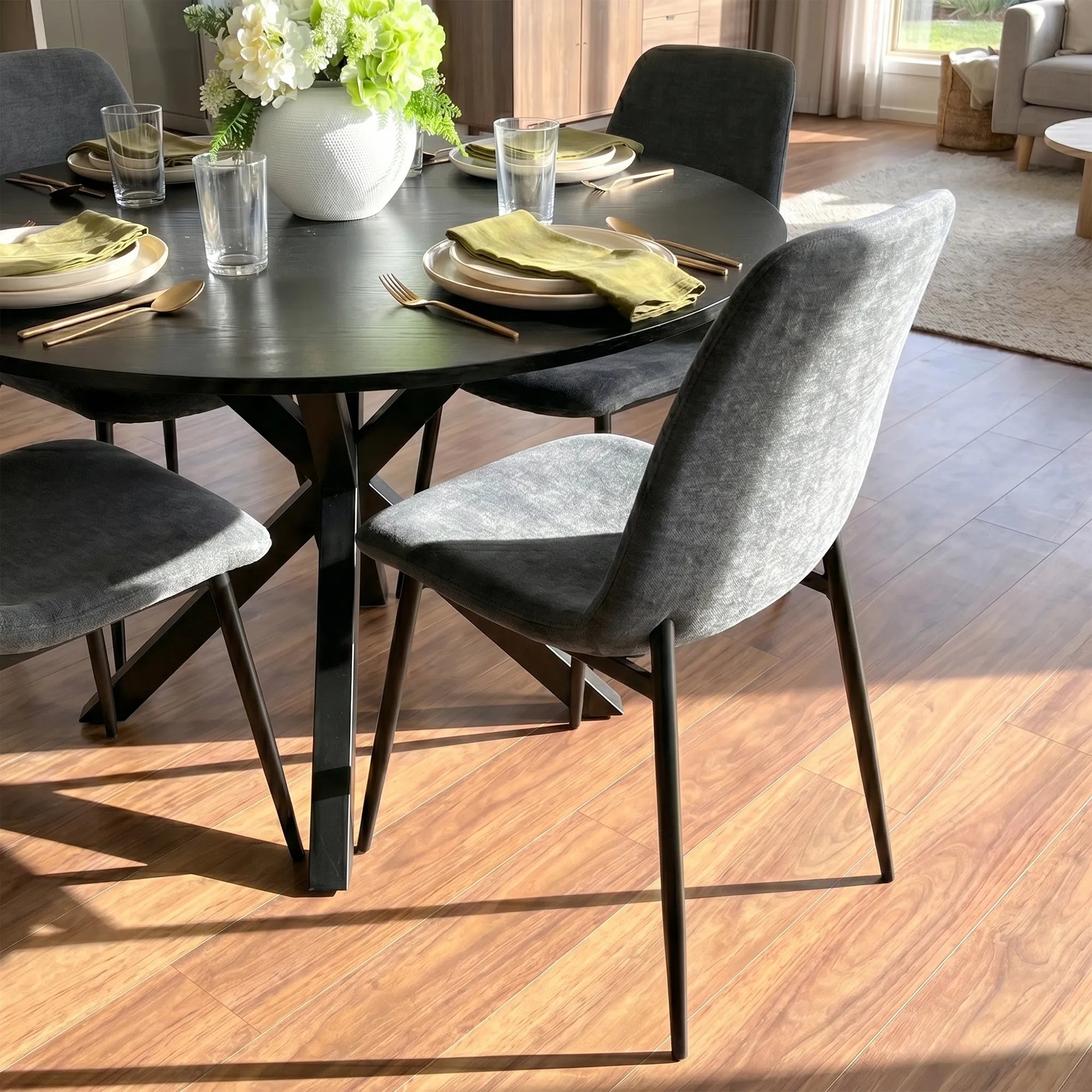 Oliver & Oslo 39" Black Round Dining Table Set for 4 (5-Piece)