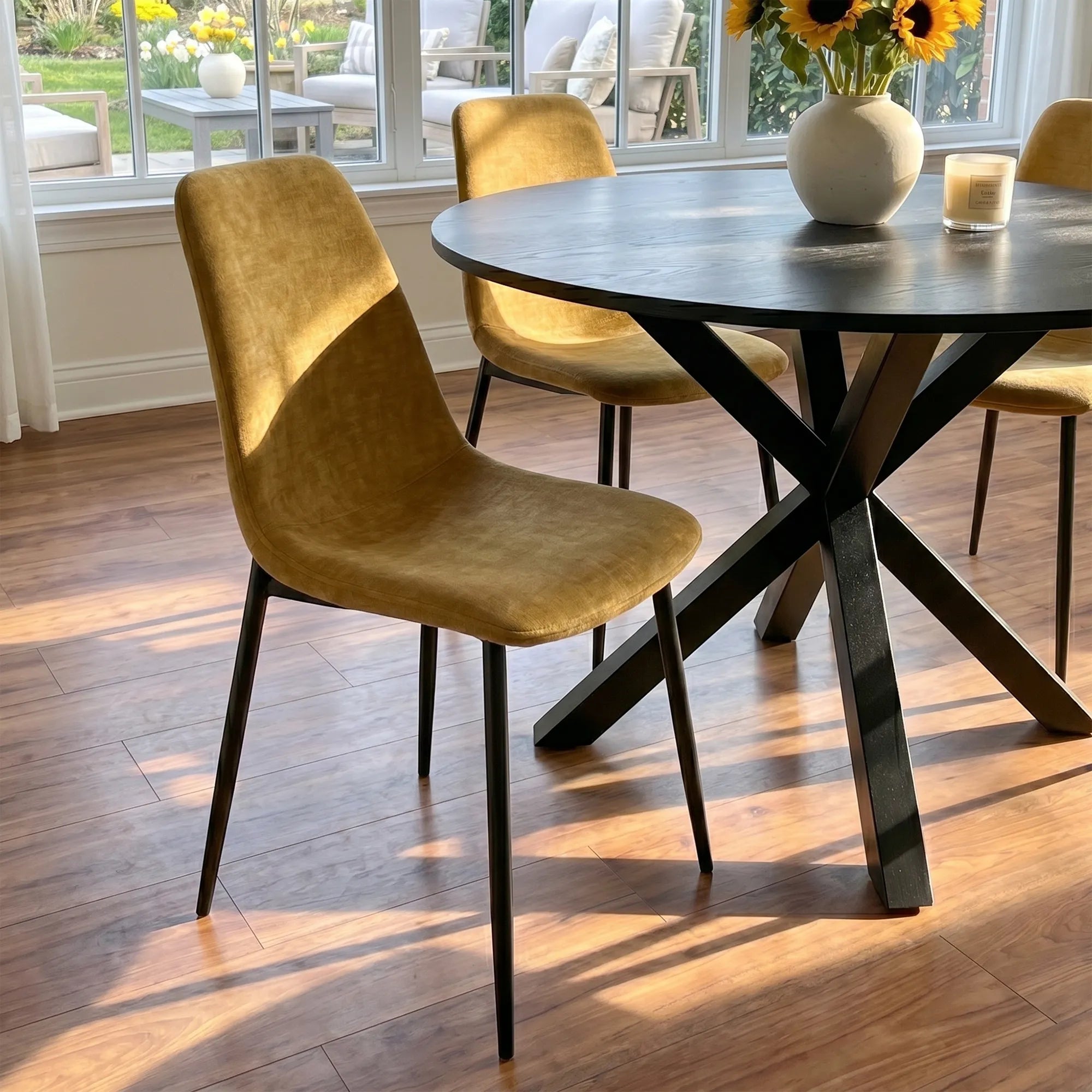 Oliver & Oslo 39" Black Round Dining Table Set for 4 (5-Piece)