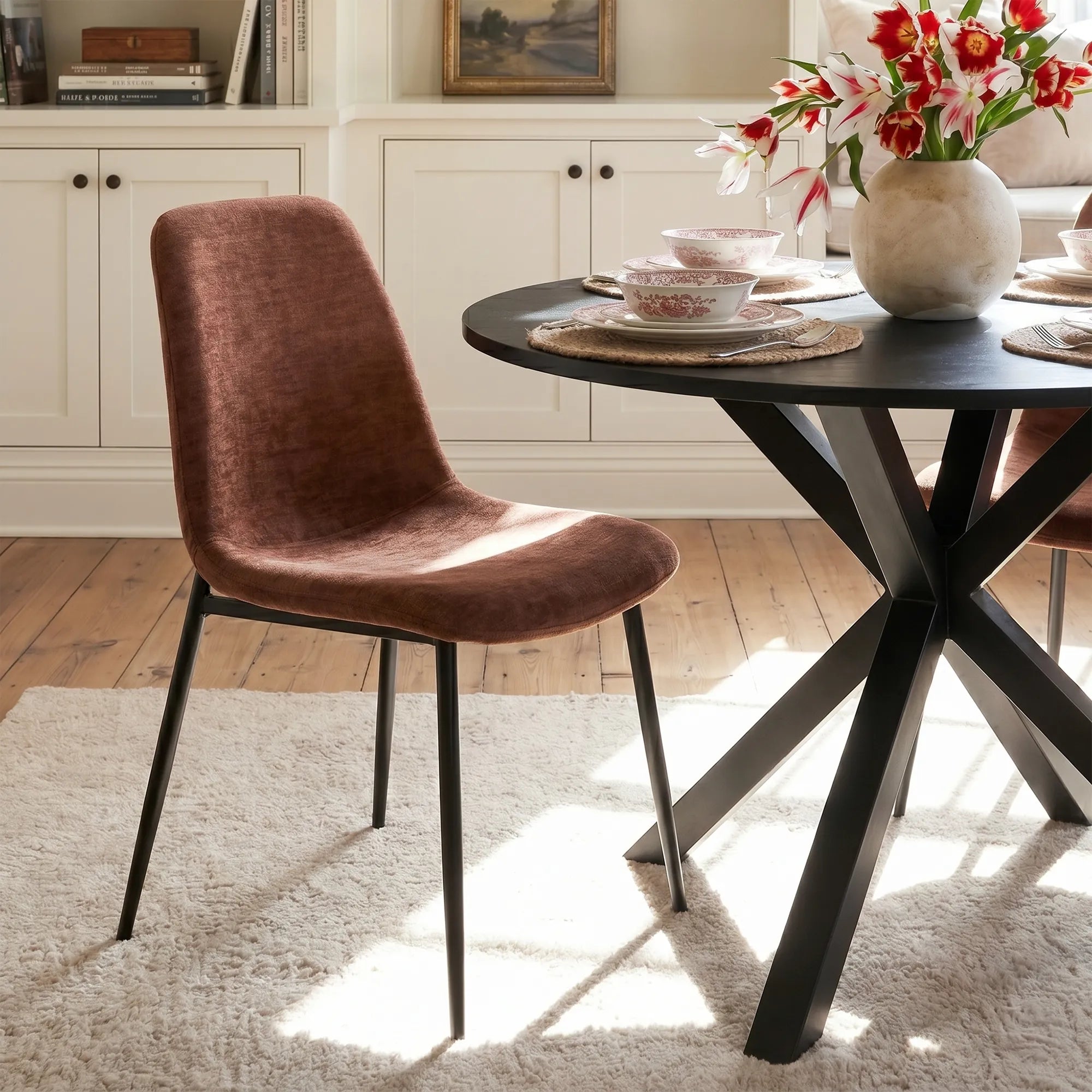 Oliver & Oslo 39" Black Round Dining Table Set for 4 (5-Piece)