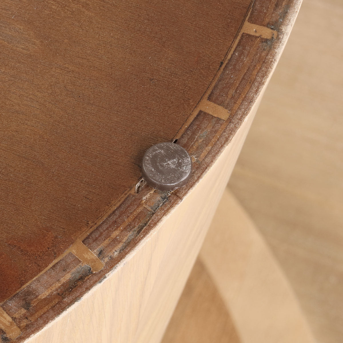 Orchid 60" Oak Round Pedestal Dining Table