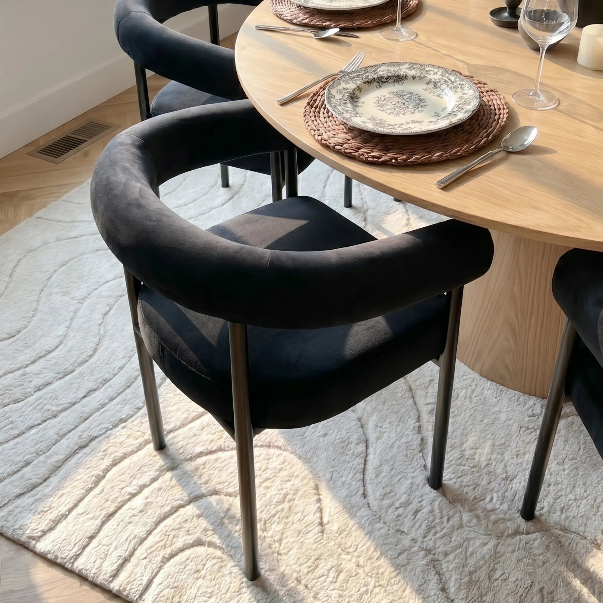 Orchid & New York 60" Solid Oak Round Dining Table Set for 6 (7-Piece)