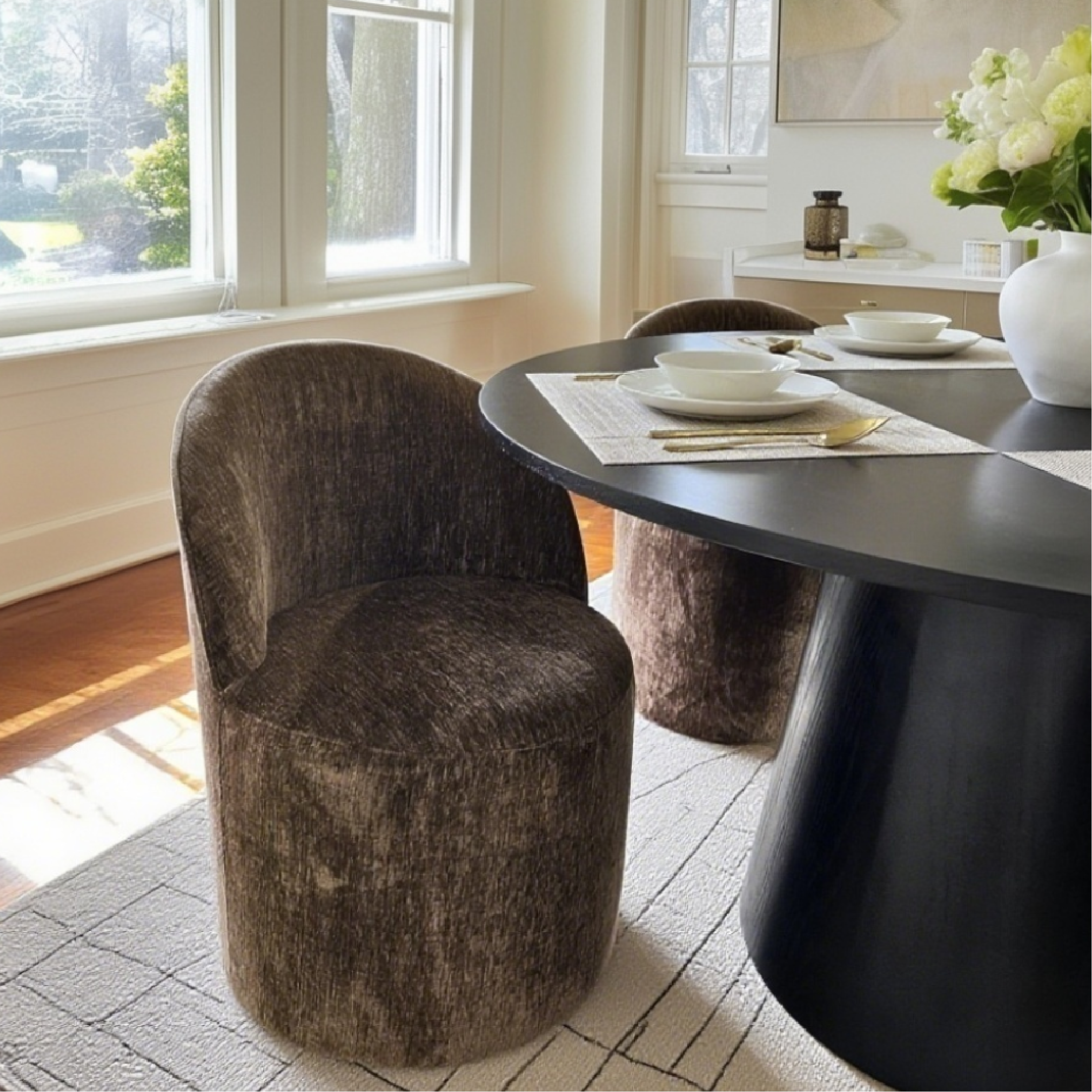 Doris Rolling Upholstered Dining Chair With Castors (1-Piece)