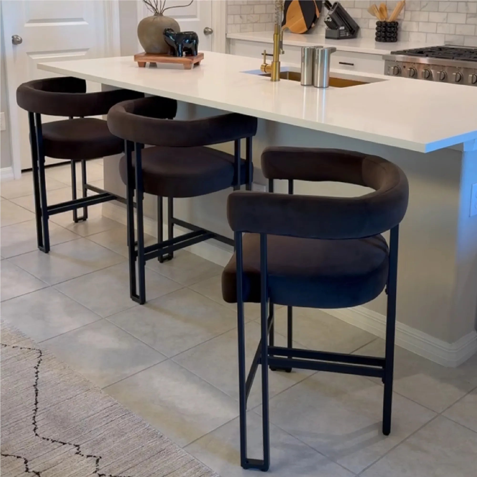 Mia 24" Modern Velvet Counter Stool with Arms (Set of 4)