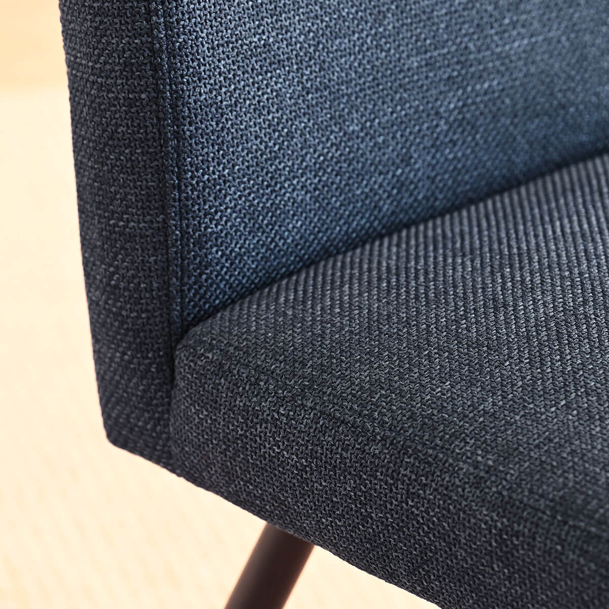 [Closeout-Only 199.99$]Biles Modern Upholstered Dining Chair (Set of 4)