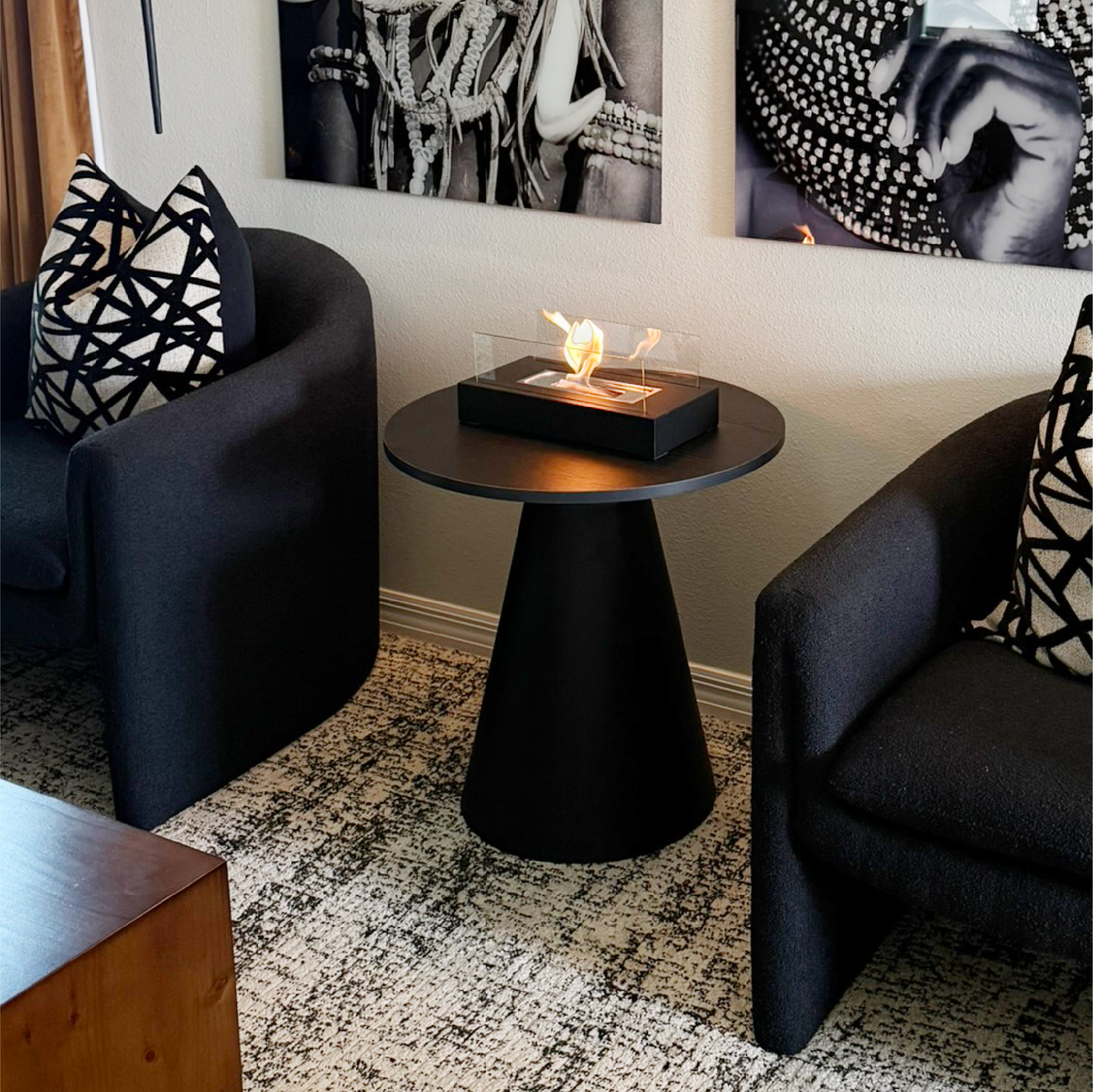 Dwen 24" Modern Black Round Side Table