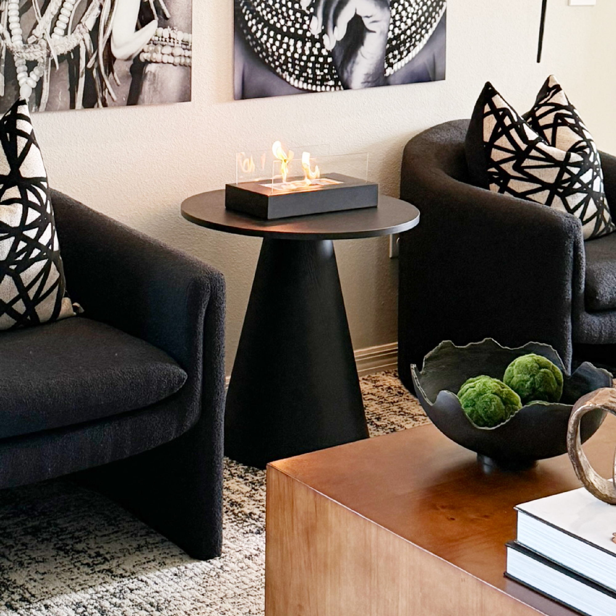 Dwen 24" Modern Black Round Side Table