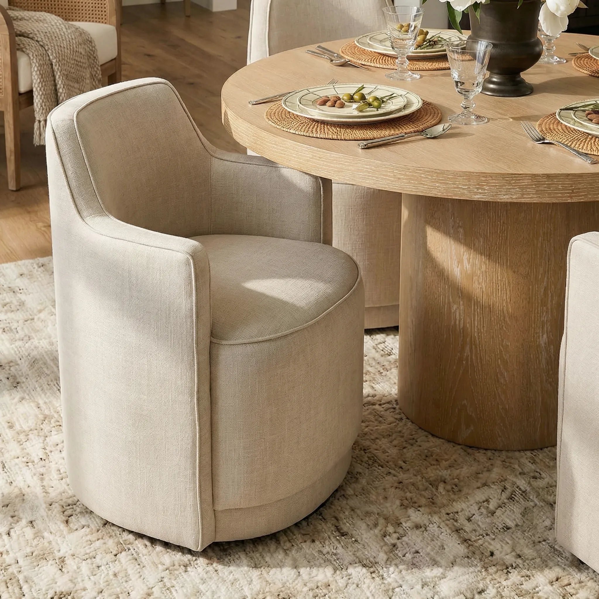 Elon & Yisa 47" Solid Oak Round Linen Pedestal Dining Table Set (5-Piece)