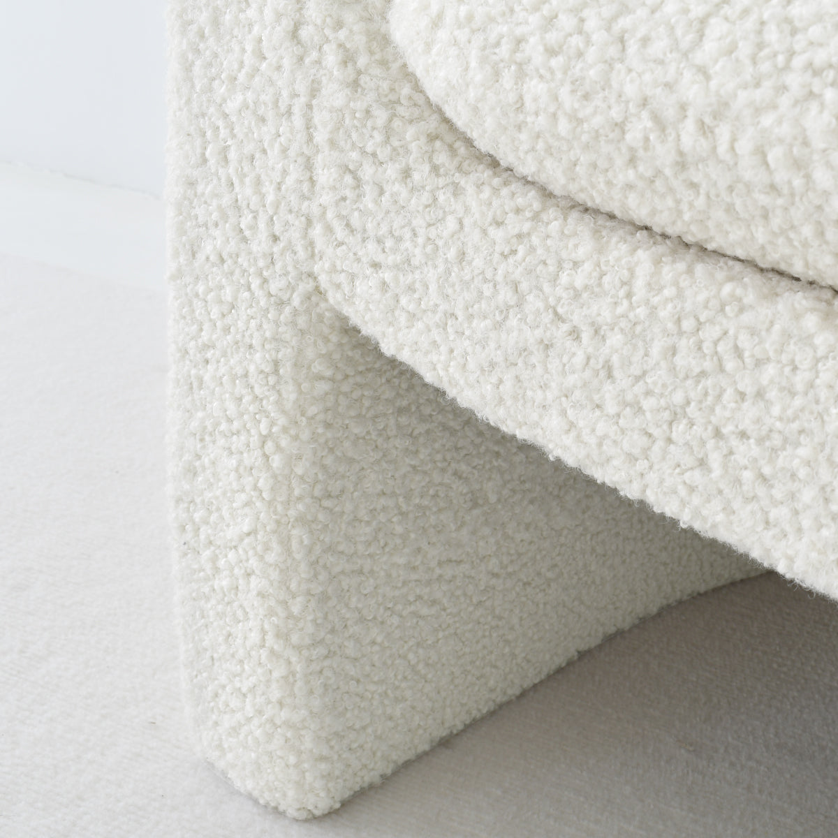 [Closeout-Only 199.99$]Kiki 32" Modern Boucle Accent Chair with Arms