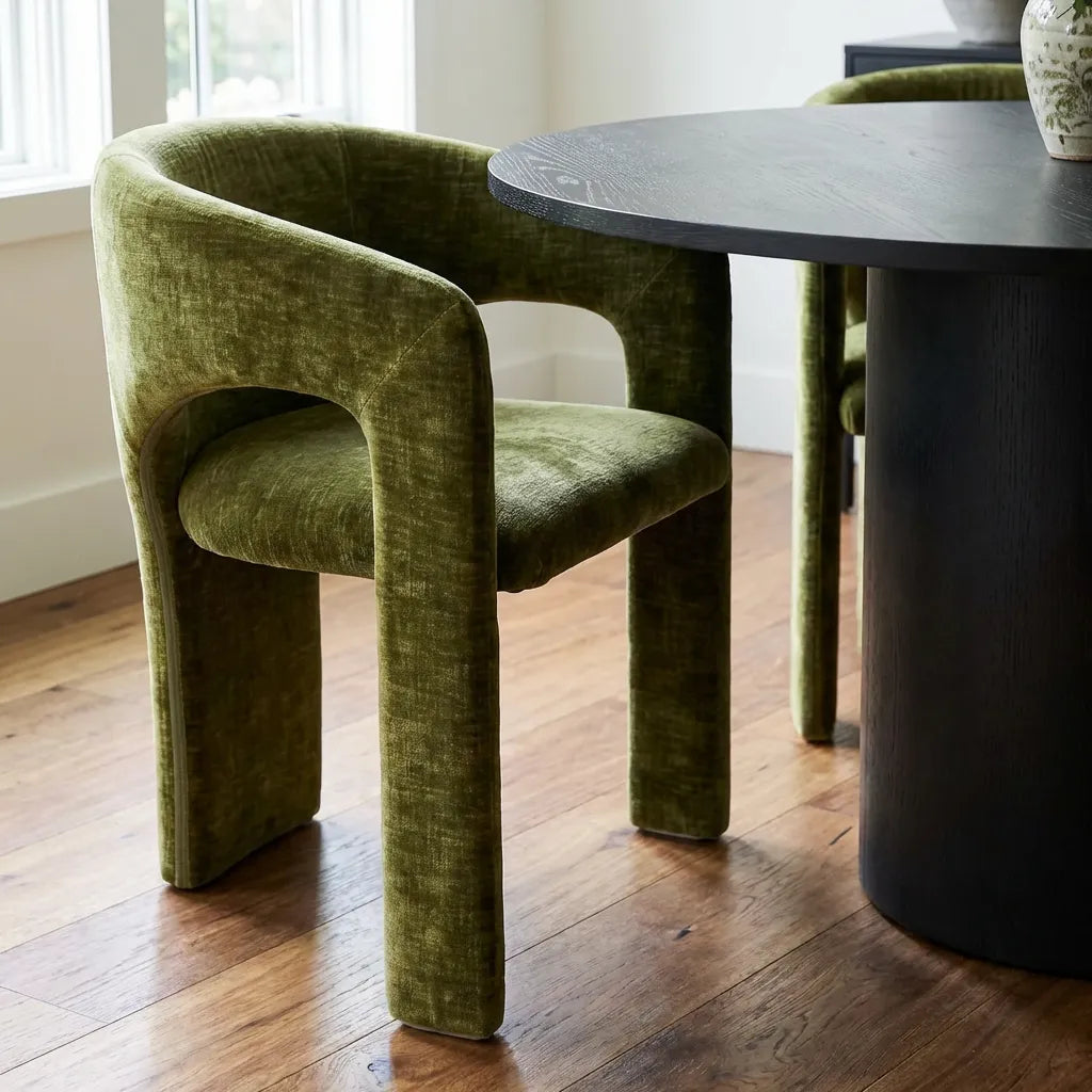 Musk & Khloe 41.5" Round Dining Table Set for 4 (5-Piece)