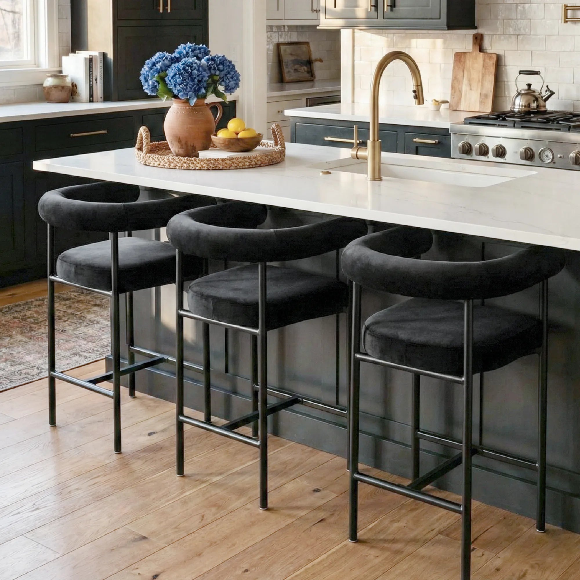 New York 24" Velvet Counter Stool with Arms (1-Piece)