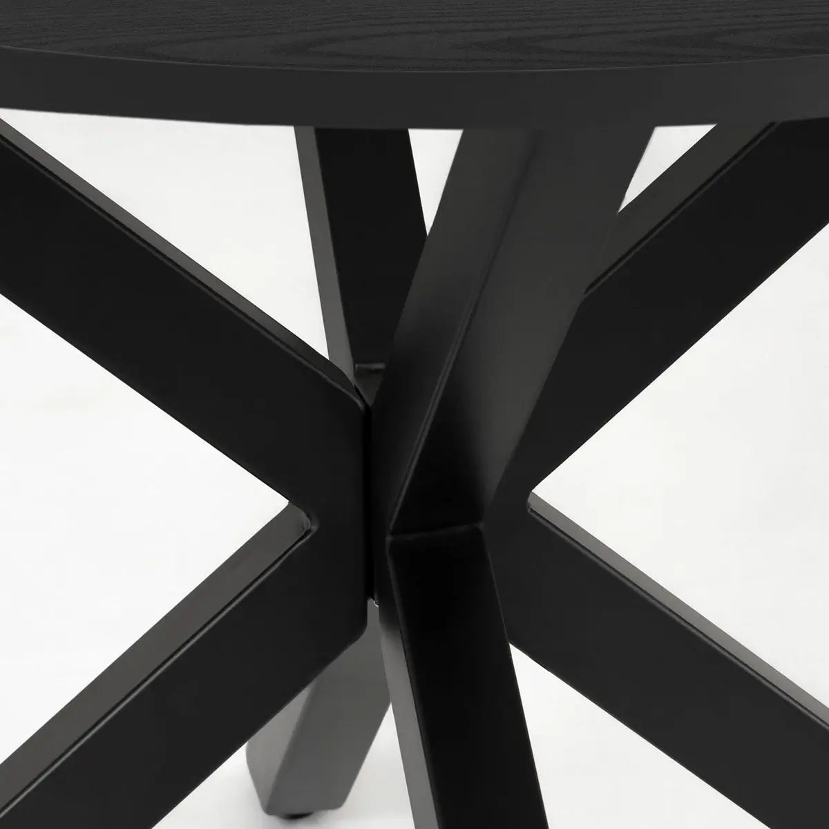 Oliver Modern Round Dining Table close-up, black leg design, emphasizing contemporary style and craftsmanship.